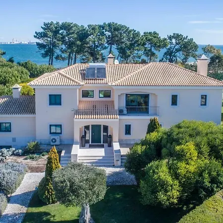 Villa Aqua *